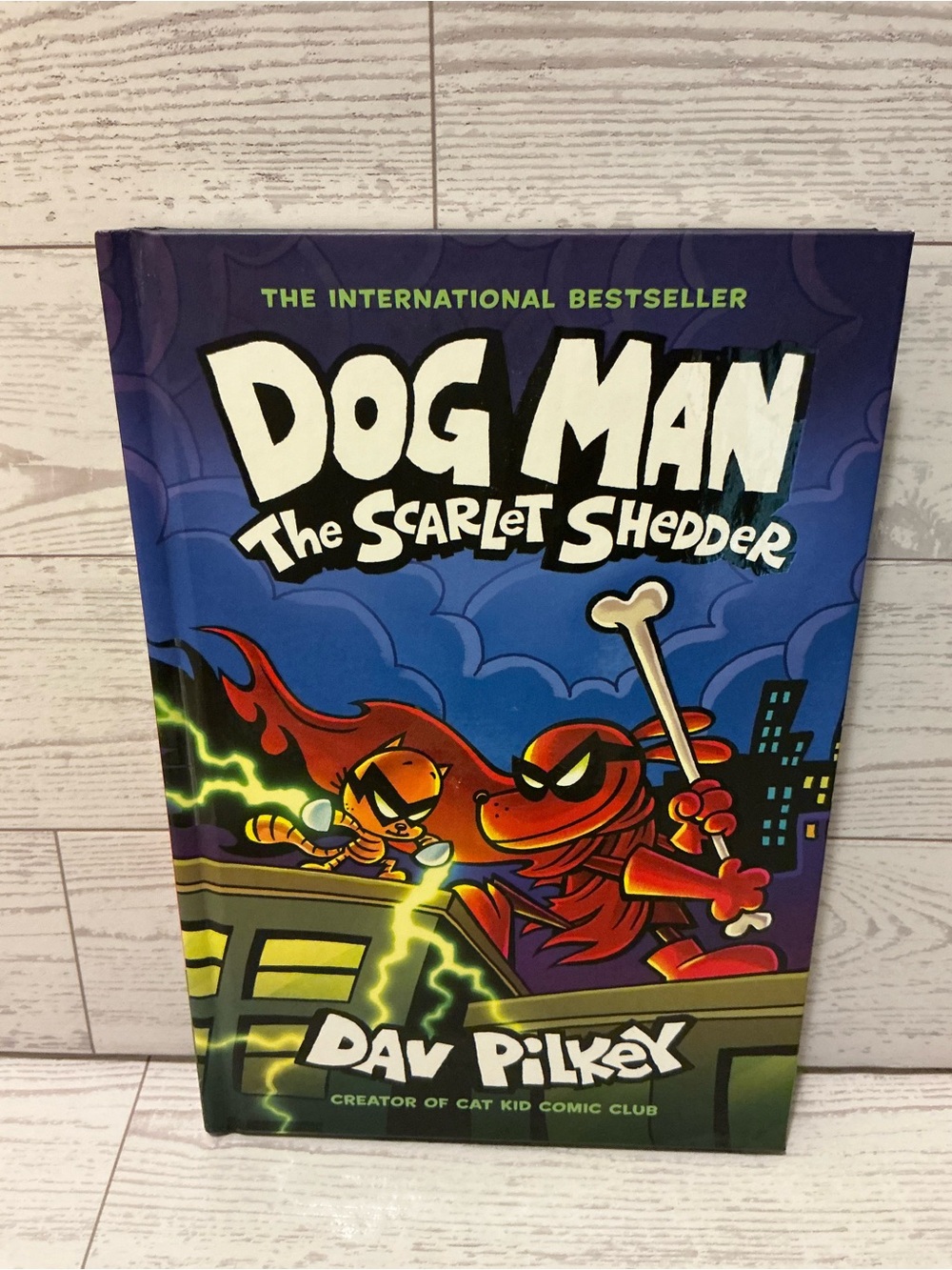 Dog Man The Scarlet Shredder
2/books for $10 or (1 book for $7)